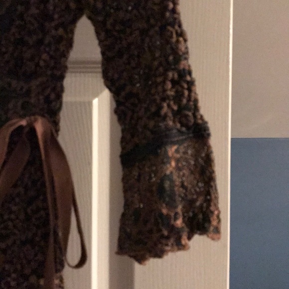 Top - Picture 2 of 5